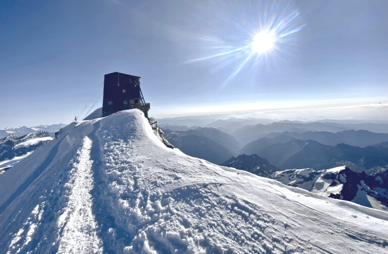 Ascensión a los 4000m del macizo del Monte Rosa