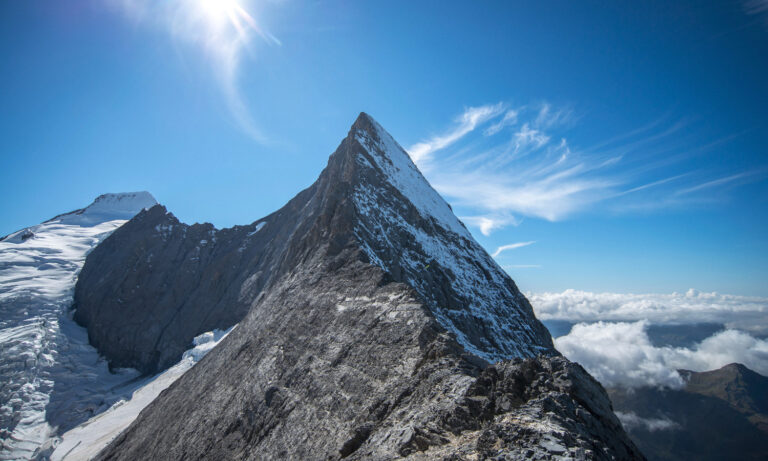 Ascensión al Eiger por Mittelegi